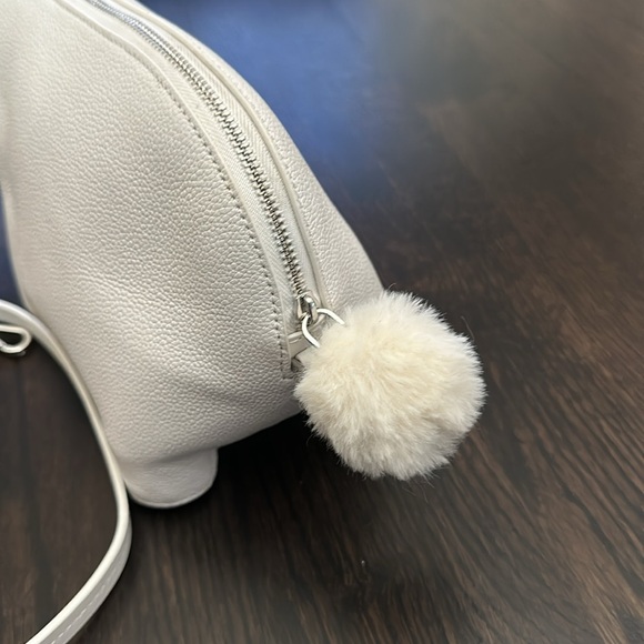 Kate Spade arctic friends polar bear crossbody - Picture 5 of 13